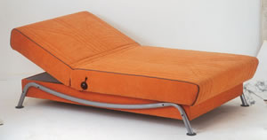 Modern Bed Pilpel